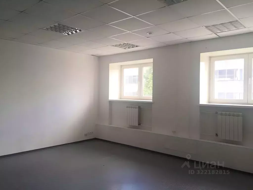 Офис в Свердловская область, Екатеринбург ул. Цвиллинга, 6 (32 м) - Фото 1