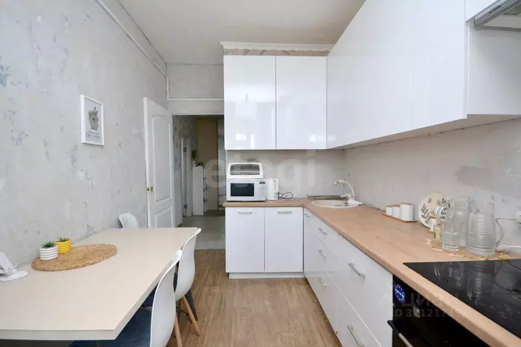 2-к кв. Саха (Якутия), Якутск ул. Билибина, 46/3 (43.0 м) - Фото 2