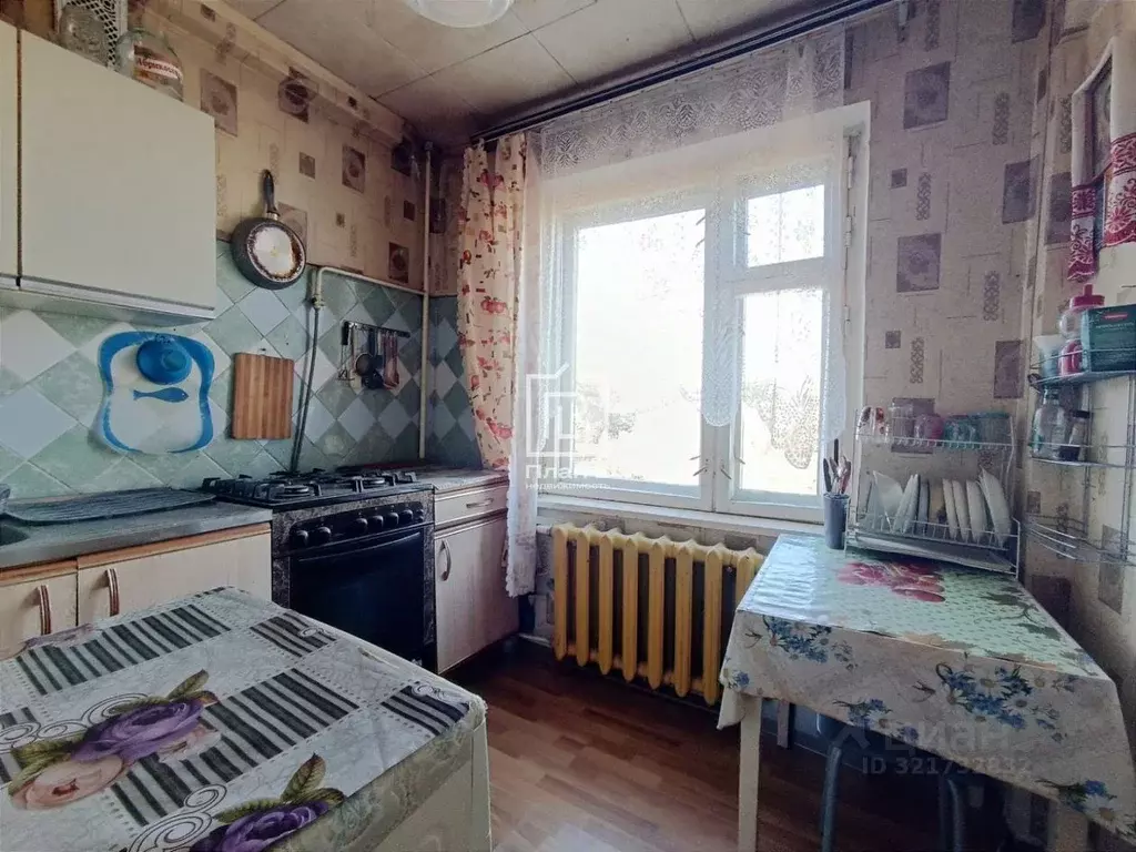 3-к кв. Калужская область, Дзержинский район, Льва Толстого с/пос, с. ... - Фото 1