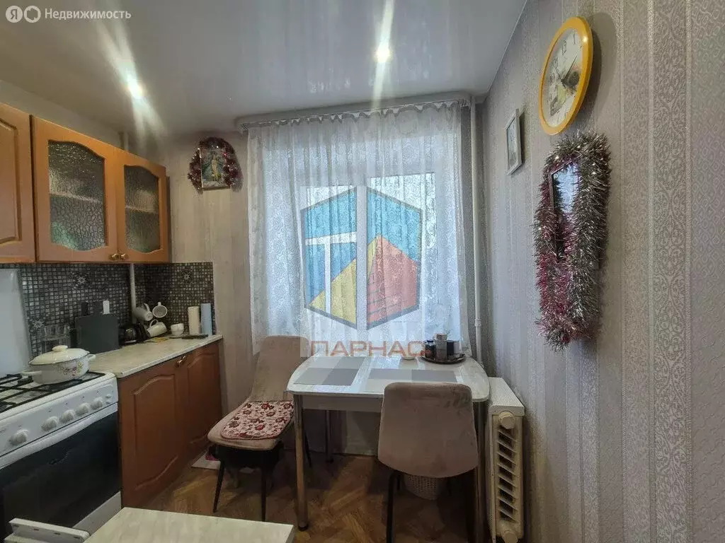 3-комнатная квартира: Краснотурьинск, улица Попова, 64 (51.4 м) - Фото 2