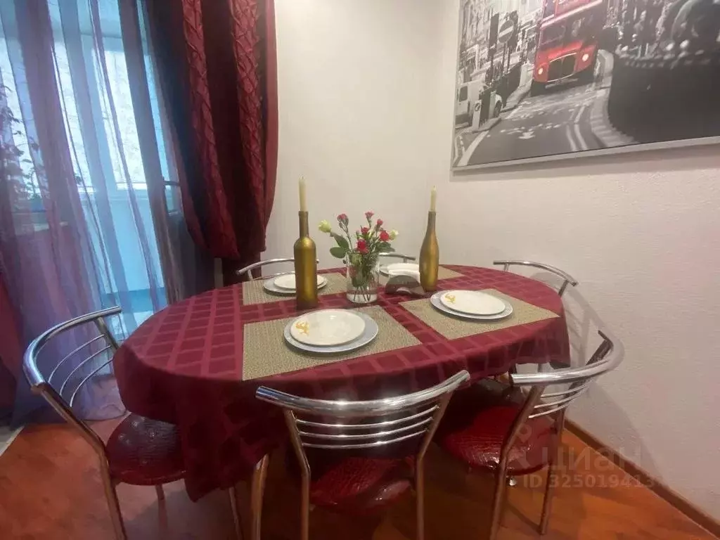 2-к кв. Самарская область, Новокуйбышевск ул. Горького, 17 (81.0 м) - Фото 2