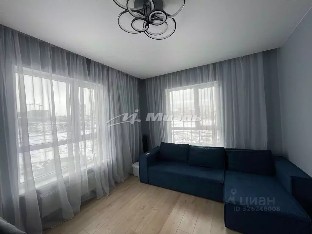 2-к кв. Крым, Симферополь просп. Александра Суворова, 15к11 (47.3 м) - Фото 1