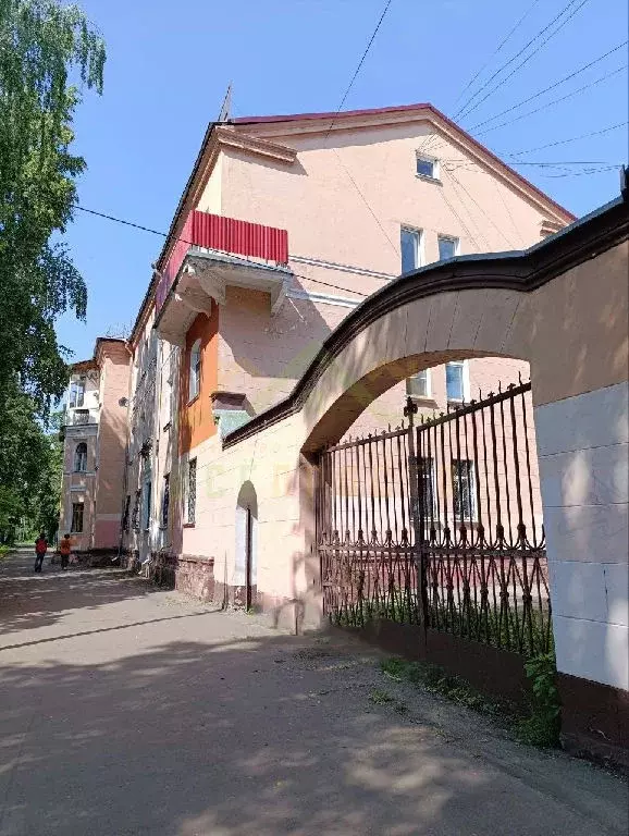 Продается 2-комнатная квартира - Фото 1