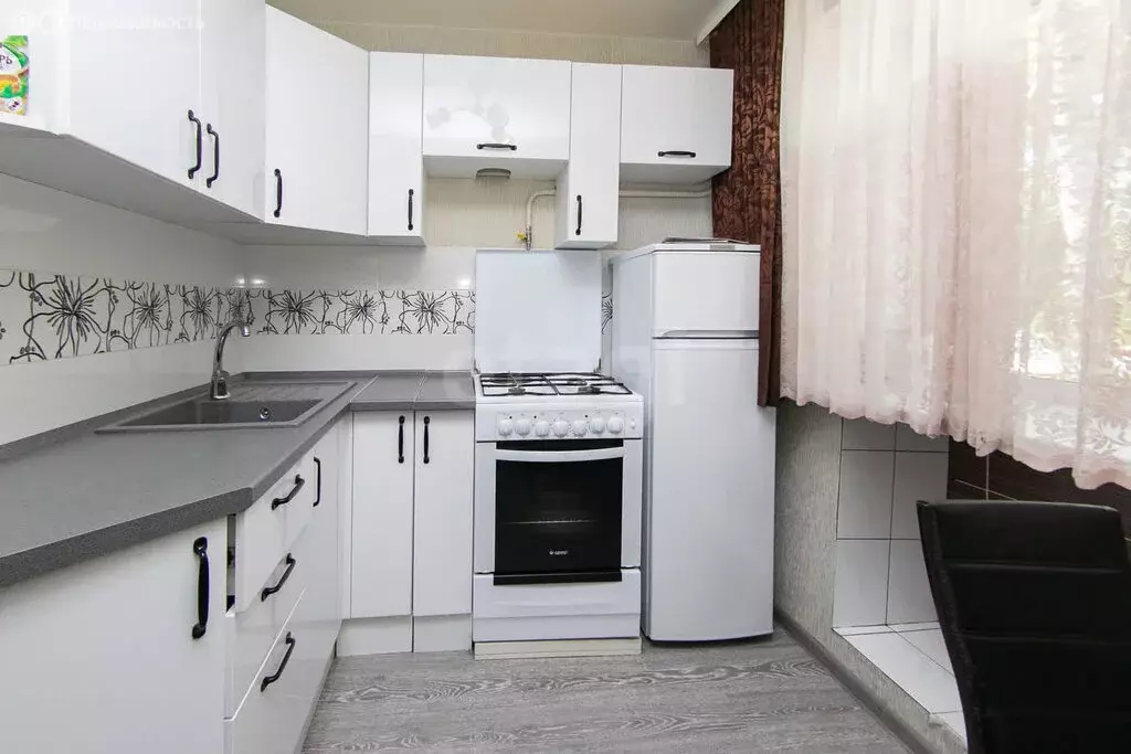 3-комнатная квартира: Томск, улица Елизаровых, 39 (55.1 м) - Фото 1