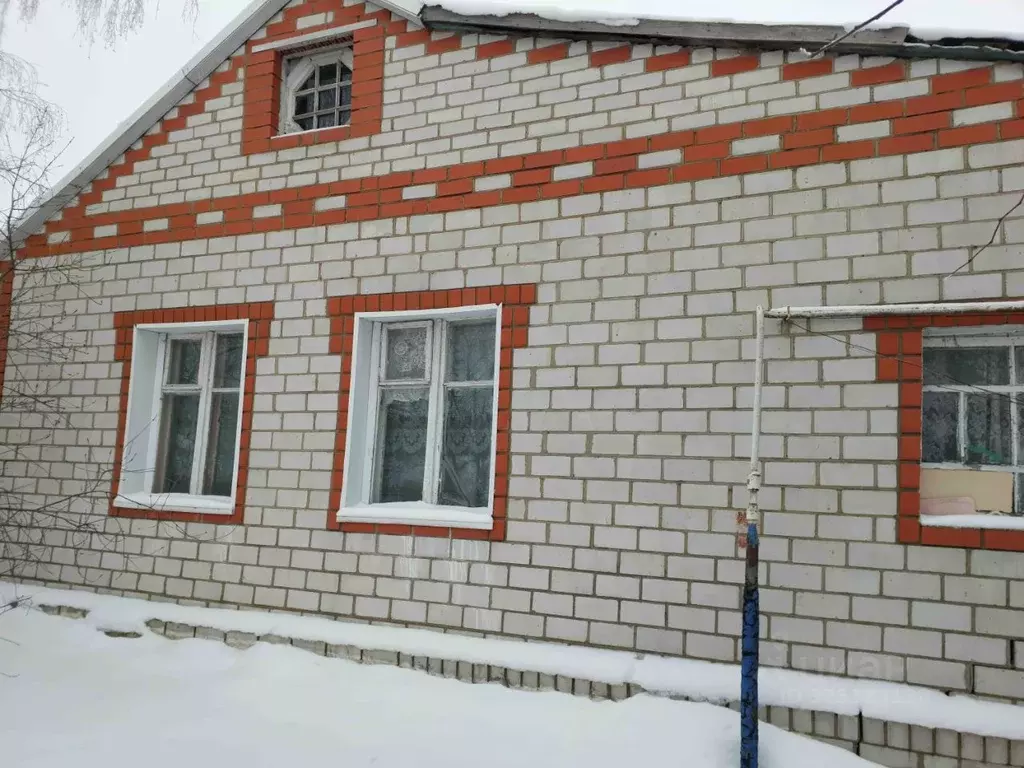 Дом в Курская область, Тим рп ул. Красноармейская (55 м) - Фото 1