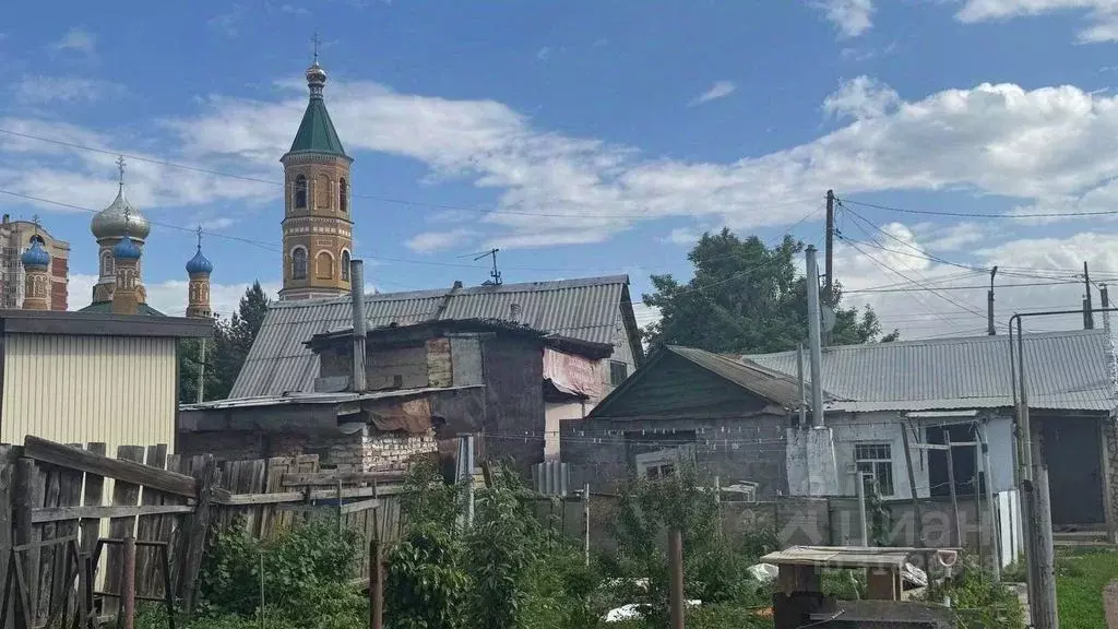Дом в Оренбургская область, Оренбург Степная ул., 98 (41 м) - Фото 1