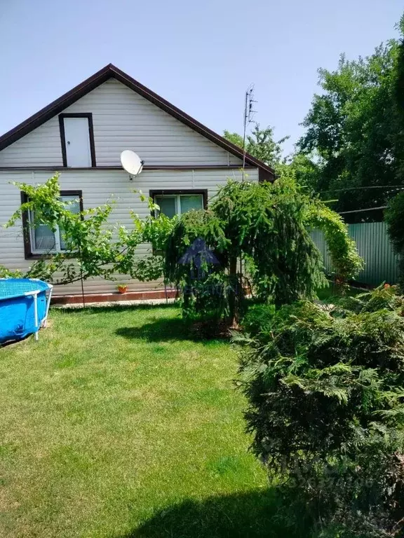 Дом в Ростовская область, Волгодонск Волгодонская ул. (80 м) - Фото 1