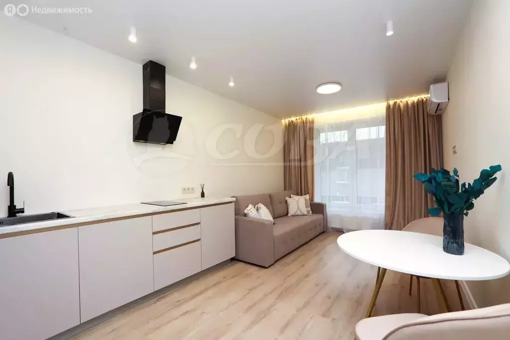 3-комнатная квартира: Тюмень, улица Владислава Крапивина, 10 (65.9 м) - Фото 2