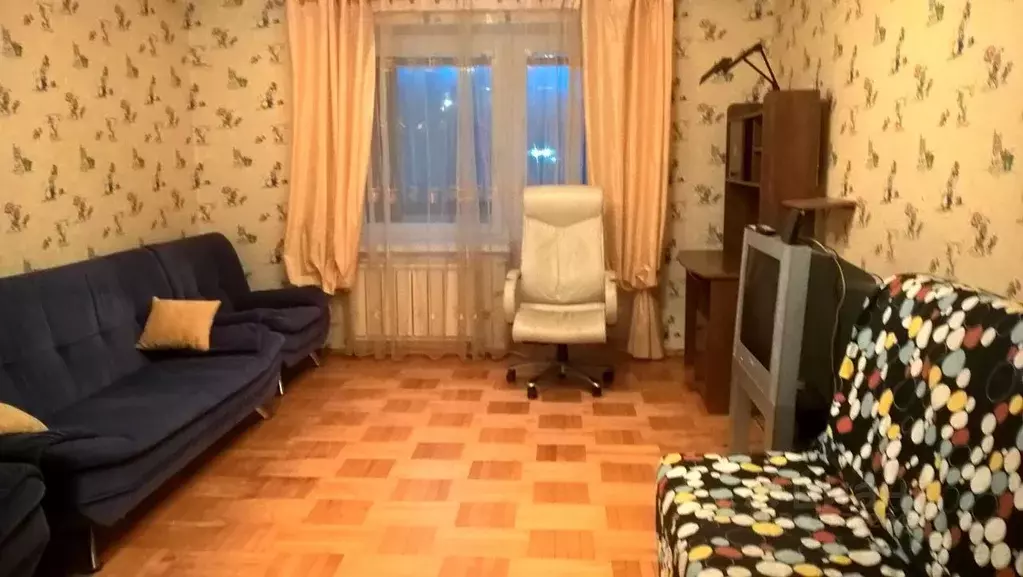 2-к кв. Смоленская область, Смоленск ул. Тенишевой, 19 (68.0 м) - Фото 1