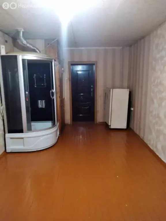1к в 9-комнатной квартире (18.6 м) - Фото 1