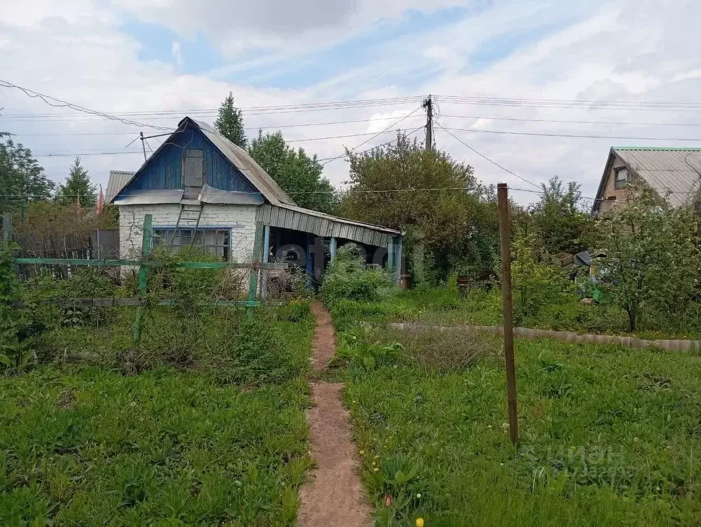 Дом в Оренбургская область, Сакмарский район, Татаро-Каргалинский ... - Фото 0