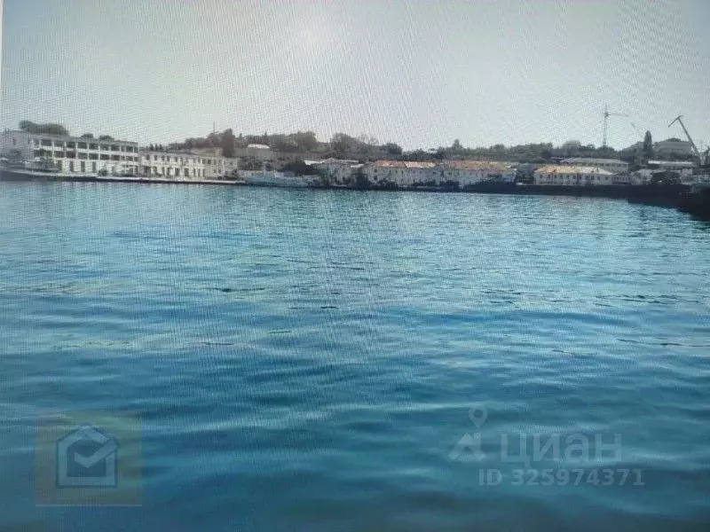 2-к кв. Севастополь ул. Героев Севастополя, 10 (54.8 м) - Фото 2