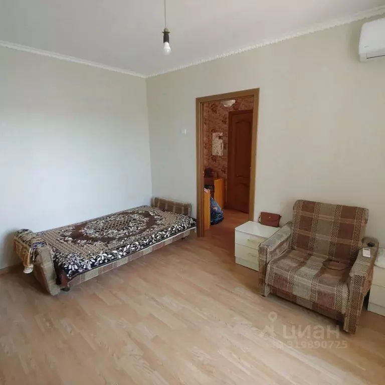 1-к кв. Краснодарский край, Ейск Коммунистическая ул., 20/2 (29.0 м) - Фото 1