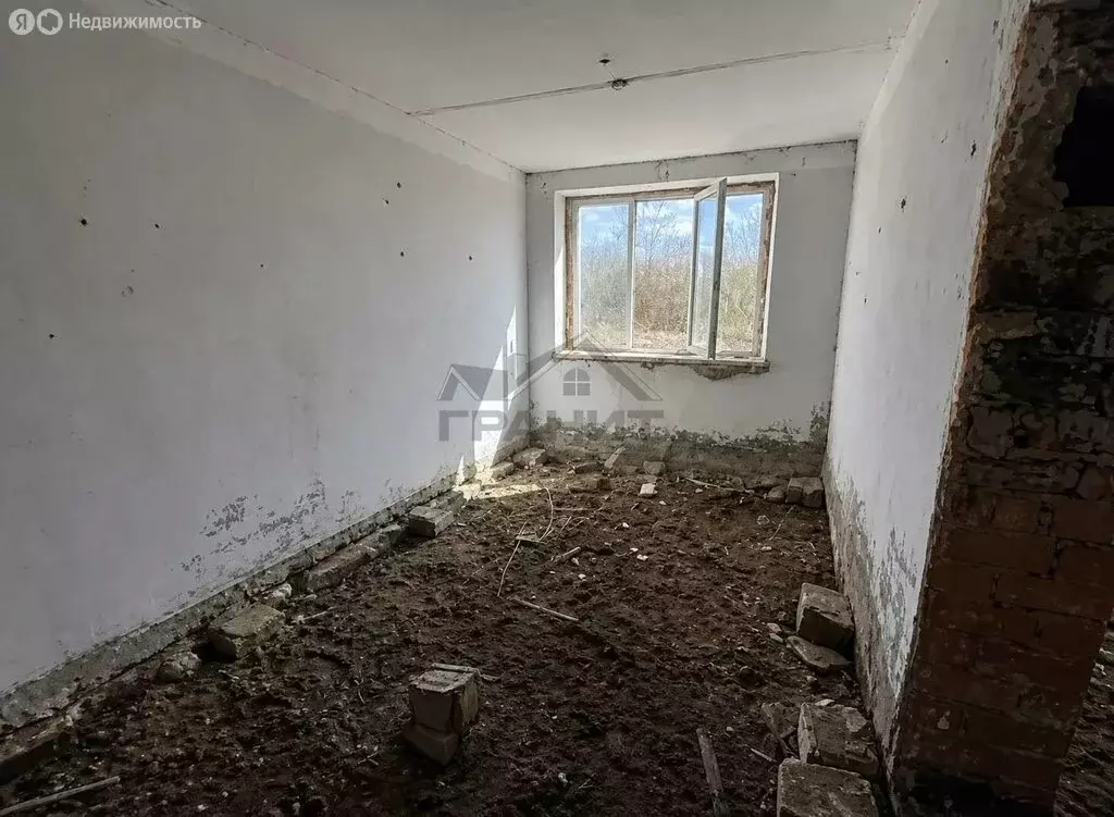 3-комнатная квартира: деревня Бурга, 6 (56.5 м) - Фото 2
