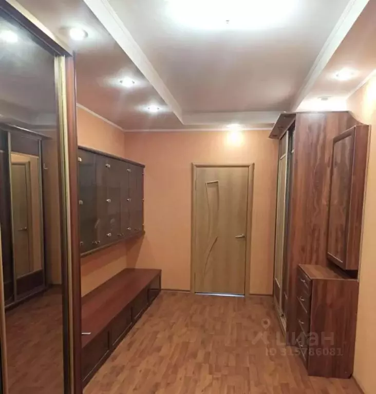 2-к кв. Белгородская область, Старый Оскол Парковый мкр, 27 (92.0 м) - Фото 0