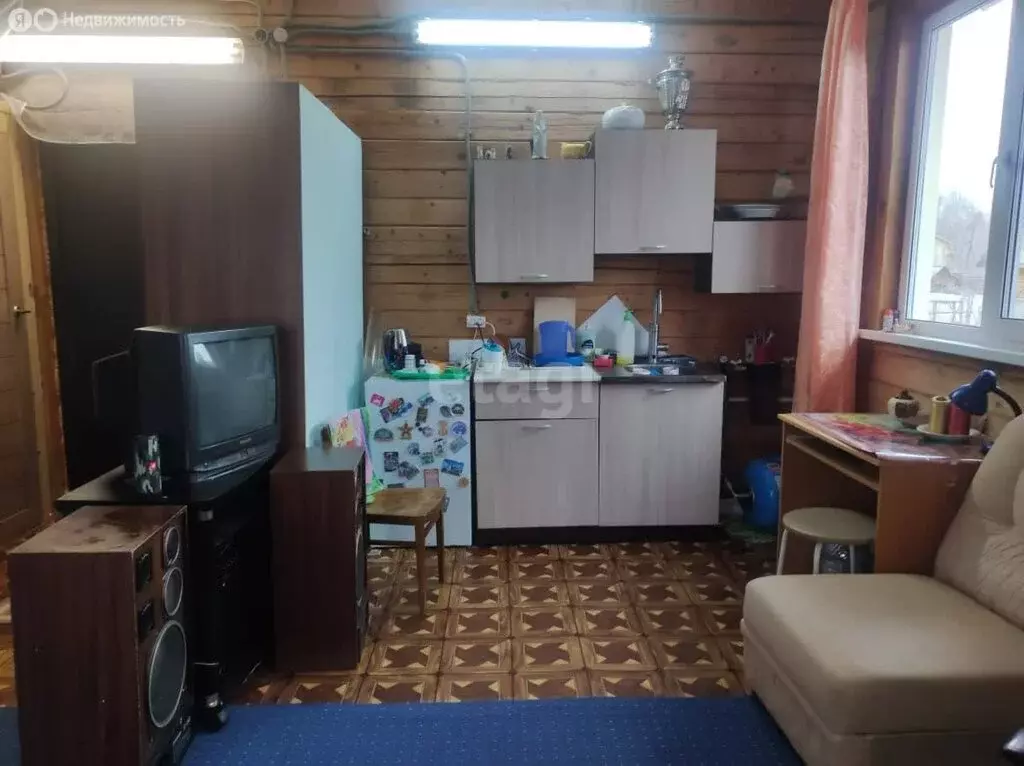 Дом в Свердловская область, Берёзовский муниципальный округ, посёлок ... - Фото 1