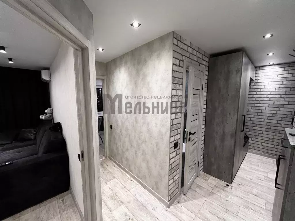 2-к кв. Волгоградская область, Волгоград ул. Маршала Еременко, 59 ... - Фото 0