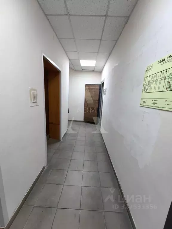 Офис в Волгоградская область, Волгоград Рабоче-Крестьянская ул., 9 (42 ... - Фото 1