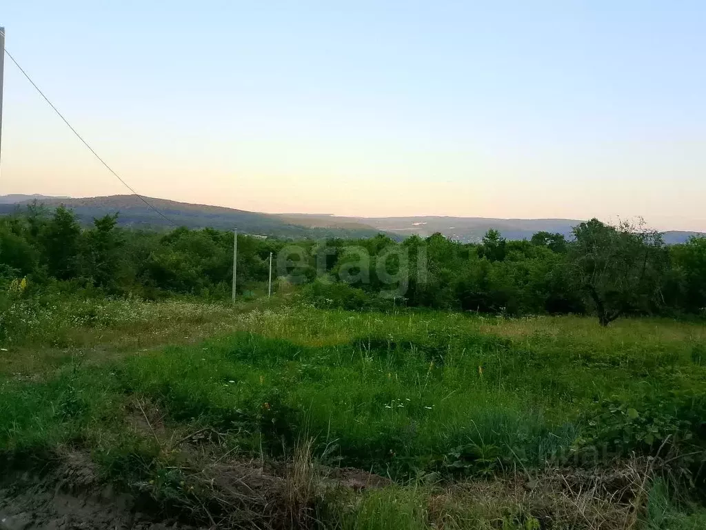 Участок в Адыгея, Майкопский район, пос. Каменномостский ул. Мира ... - Фото 1