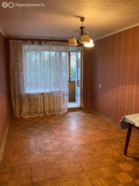 2-комнатная квартира: Бор, Первомайская улица, 14 (46 м) - Фото 0