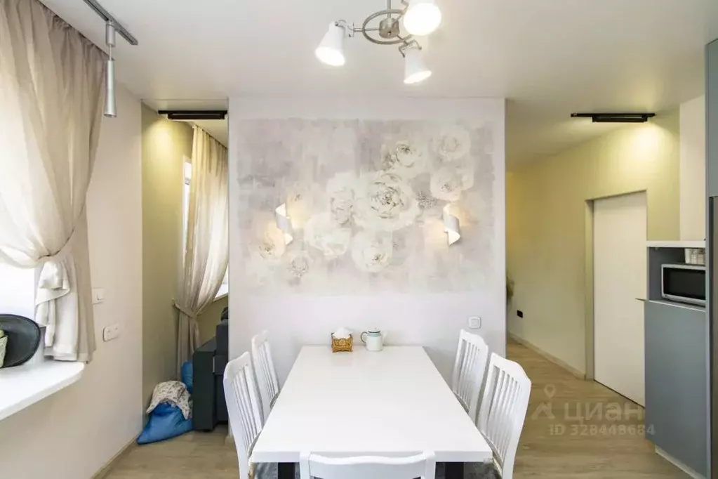 3-к кв. Тюменская область, Тюмень ул. Мельникайте, 34к1 (80.7 м) - Фото 1