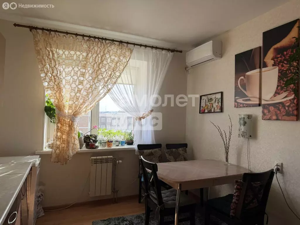 2-комнатная квартира: Хабаровск, улица Шатова, 6 (59 м) - Фото 1