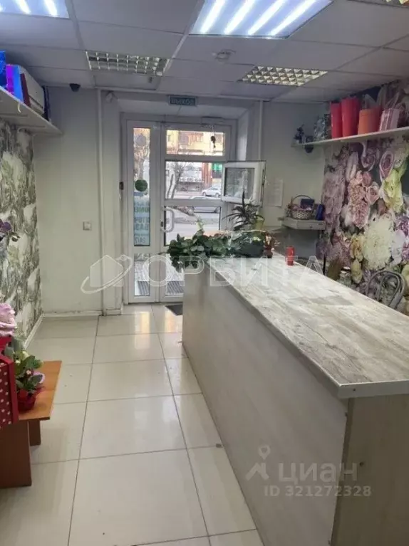 Торговая площадь в Тюменская область, Тюмень ул. 50 лет Октября, 30 ... - Фото 0