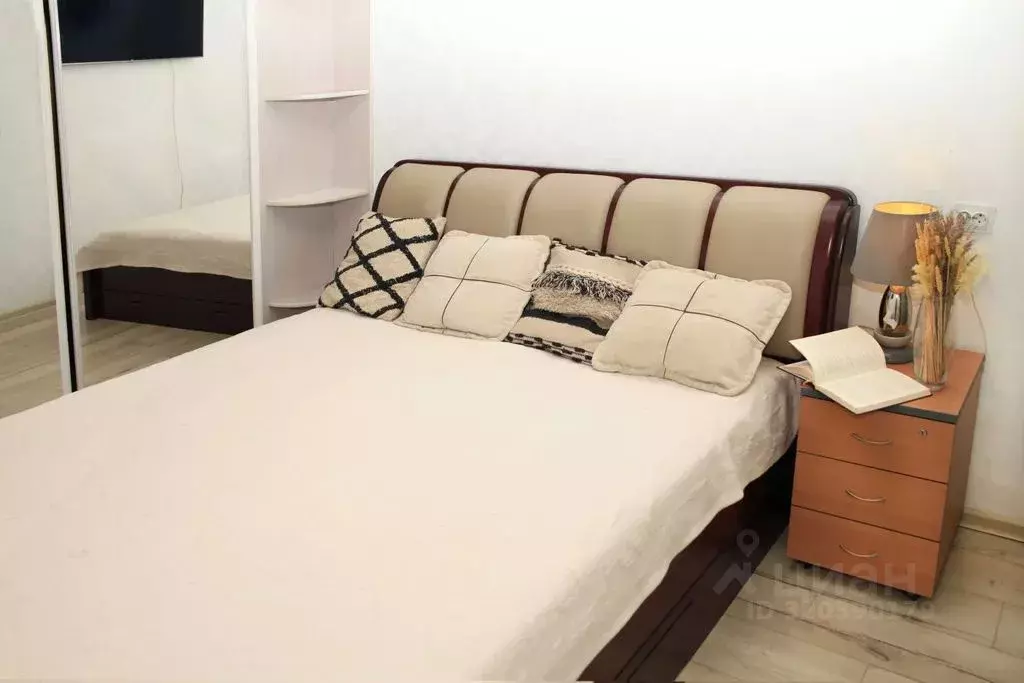 2-к кв. Приморский край, Владивосток ул. Адмирала Кузнецова, 53 (52.0 ... - Фото 1