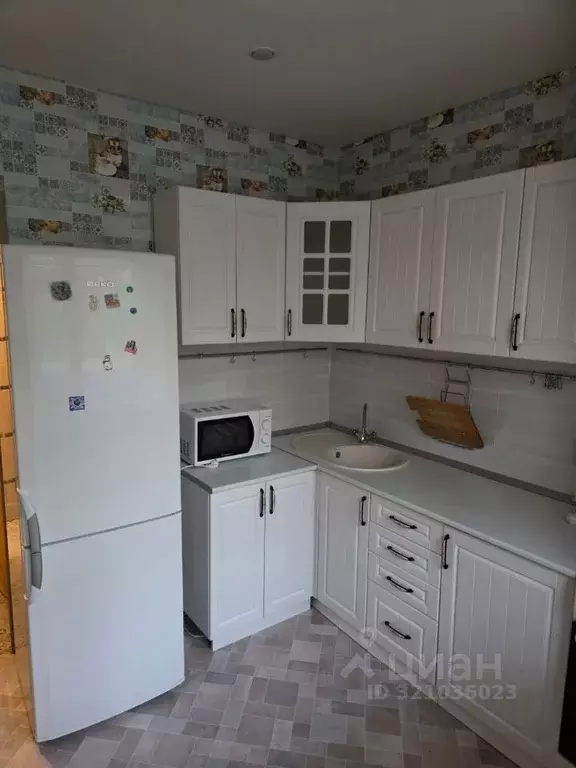 1-к кв. Краснодарский край, Горячий Ключ ул. Ленина, 242 (35.9 м) - Фото 0
