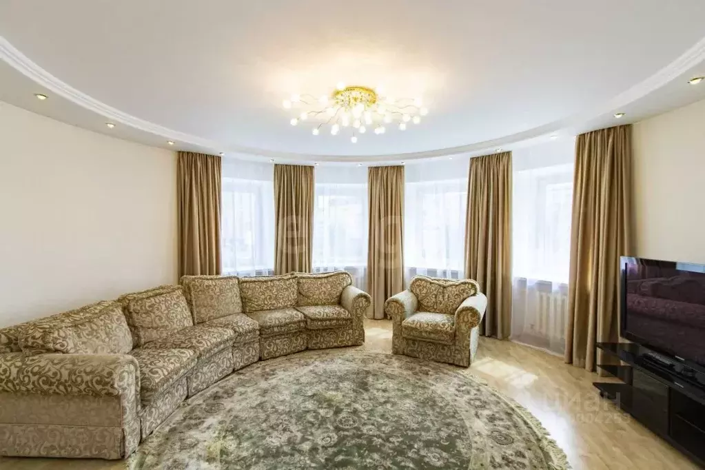 3-к кв. Тюменская область, Тюмень ул. Немцова, 4 (143.0 м) - Фото 1