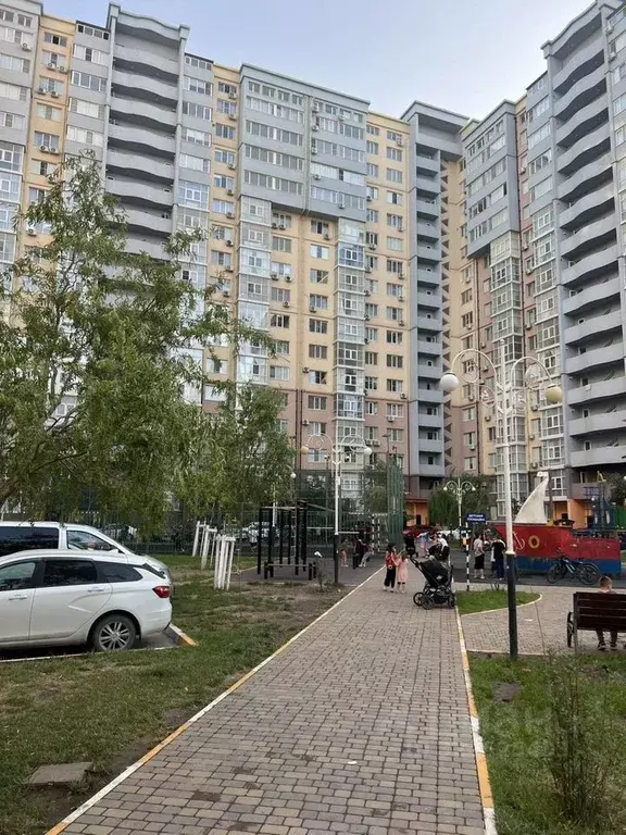 3-к кв. Дагестан, Каспийск ул. Молодежная, 4 (84.0 м) - Фото 0