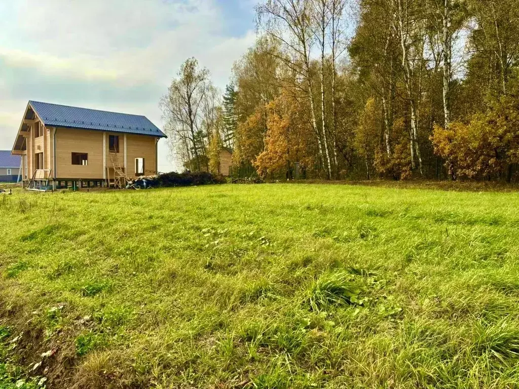 Участок в Московская область, Домодедово городской округ, д. Бурхино ... - Фото 1