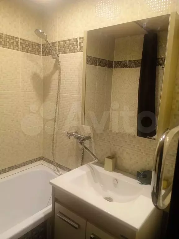 4-к. квартира, 77 м, 6/9 эт. - Фото 1