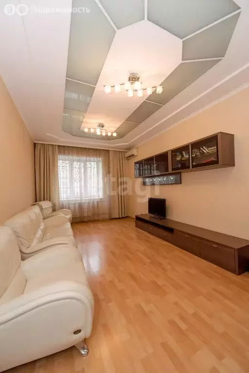 3-комнатная квартира: Бийск, улица Ильи Мухачёва, 222/2 (101.7 м) - Фото 0