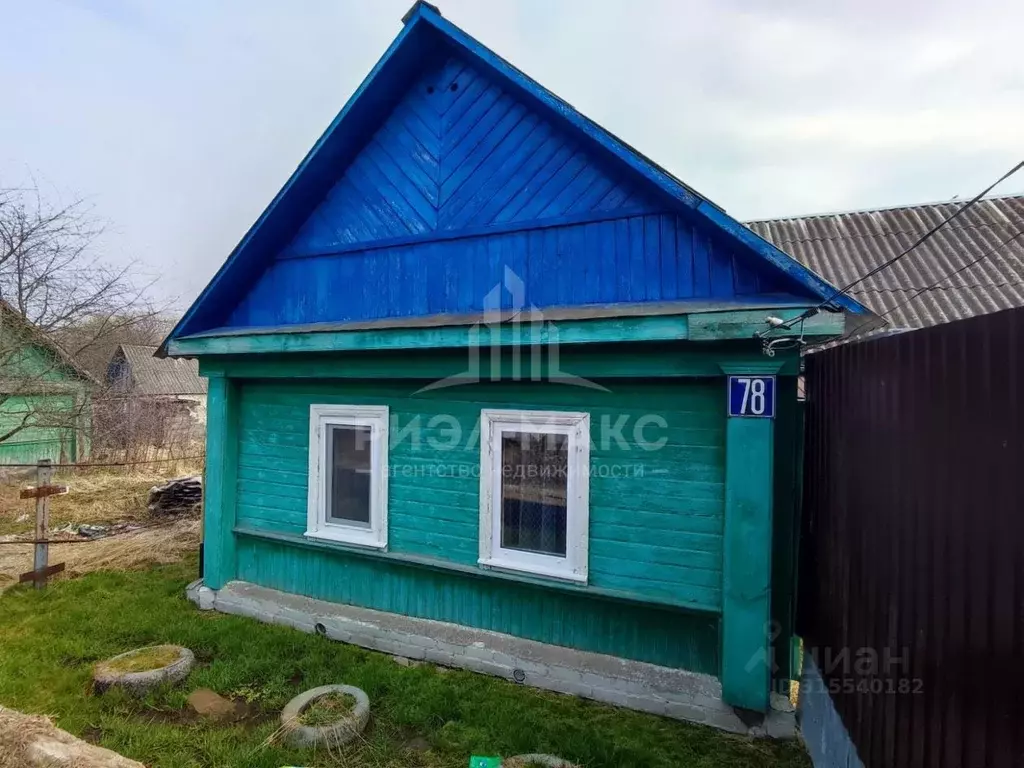 Дом в Брянская область, Почеп Набережная ул., 78 (63 м) - Фото 0