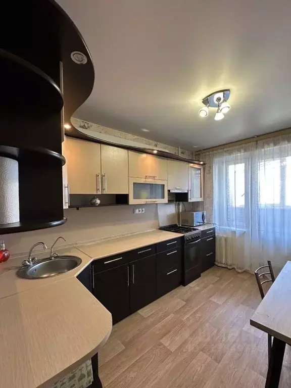 1-к кв. Псковская область, Псков Рижский просп., 74а (39.0 м) - Фото 0