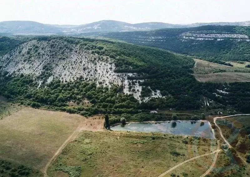 Участок в Крым, Симферопольский район, с. Мирное ул. Белова (6.0 сот.) - Фото 1