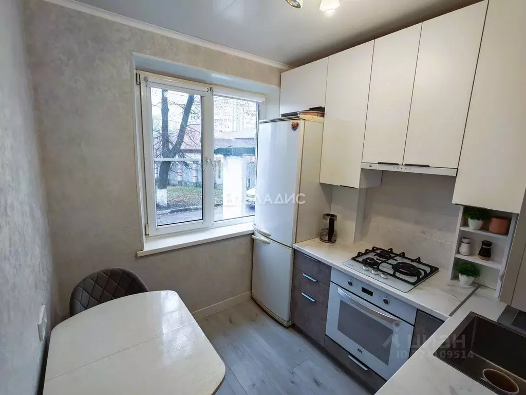 3-к кв. Белгородская область, Белгород Привольная ул., 18 (61.5 м) - Фото 2