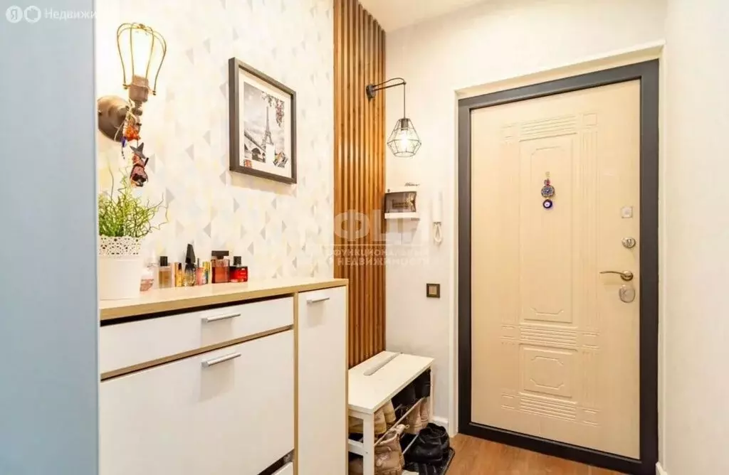 3-комнатная квартира: Петрозаводск, улица Лизы Чайкиной, 8А (87.7 м) - Фото 0