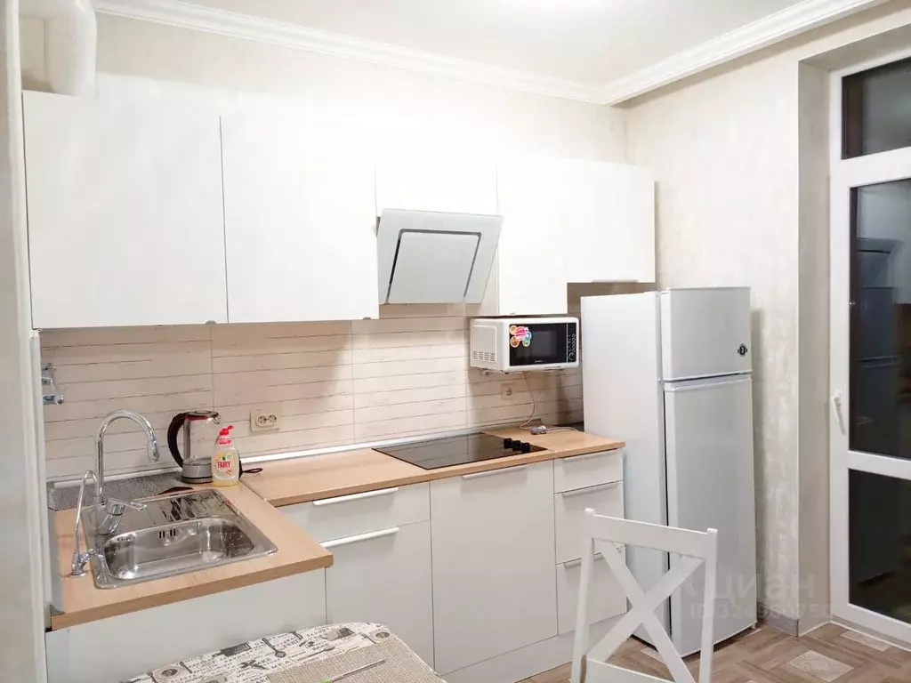 Студия Свердловская область, Екатеринбург ул. Азина, 22/2 (30.0 м) - Фото 2