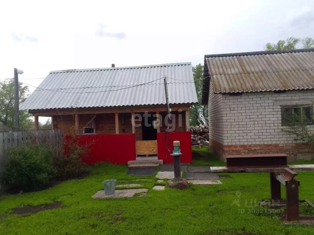 Дом в Башкортостан, Стерлитамакский район, Николаевский сельсовет, д. ... - Фото 0