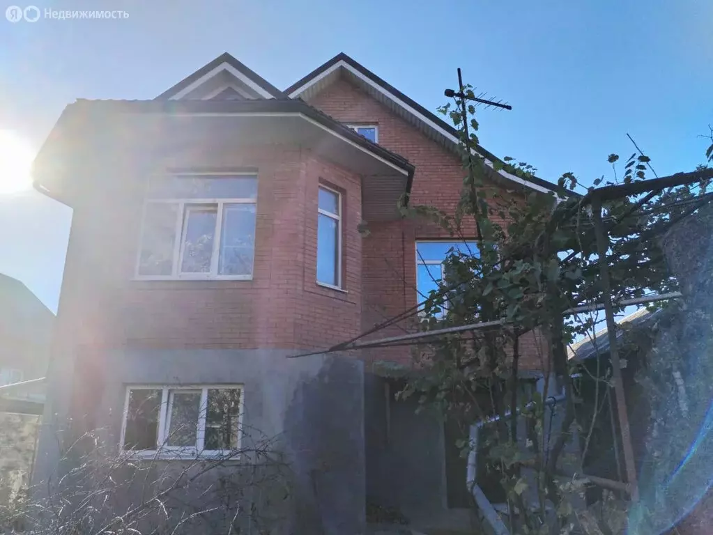 Дом в Батайск, улица 50 лет Октября, 191 (206 м) - Фото 1