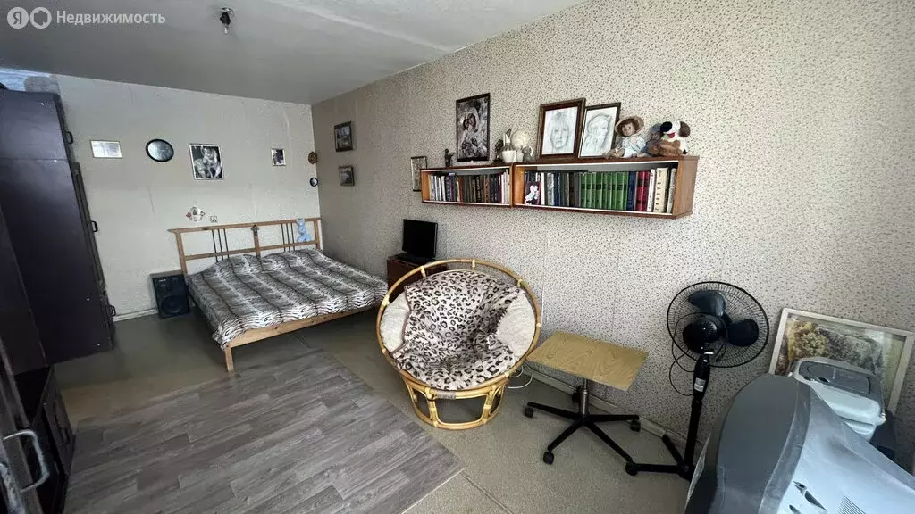 1-комнатная квартира: Октябрьский, 34-й микрорайон, 19 (35.7 м) - Фото 0