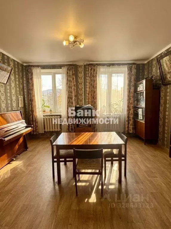 4-к кв. Саратовская область, Вольск Малыковская ул., 28 (81.0 м) - Фото 1