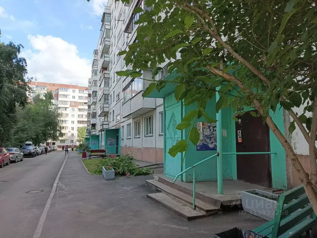 4-к кв. Новосибирская область, Новосибирск Троллейная ул., 158 (69.0 ... - Фото 0