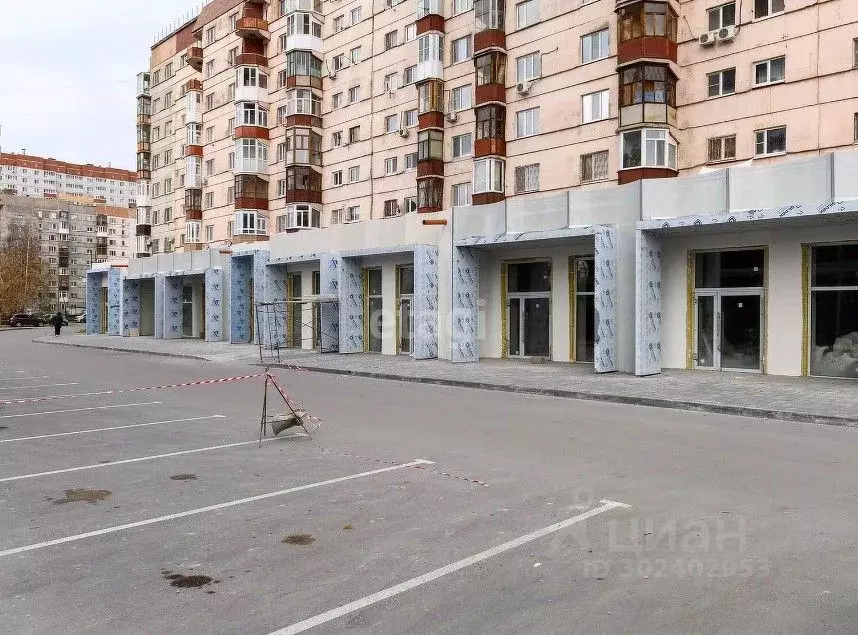 Торговая площадь в Тюменская область, Тюмень ул. Муравленко, 9 (52 м) - Фото 0