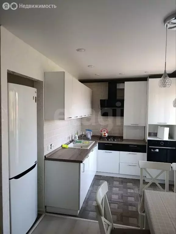 1-комнатная квартира: посёлок городского типа Медведево, Комсомольская ... - Фото 1