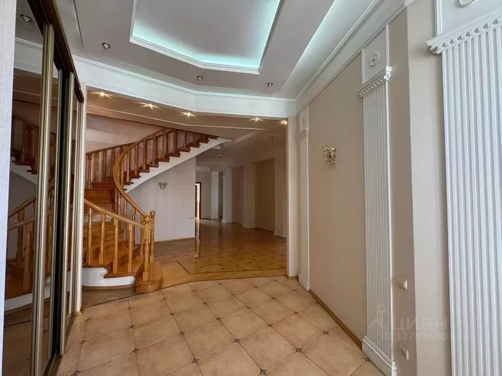 6-к кв. Северная Осетия, Владикавказ просп. Коста, 240 (265.0 м) - Фото 2