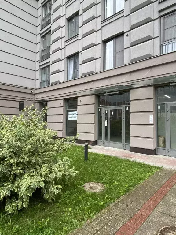 Помещение свободного назначения в Санкт-Петербург Октябрьская наб., 40 ... - Фото 1