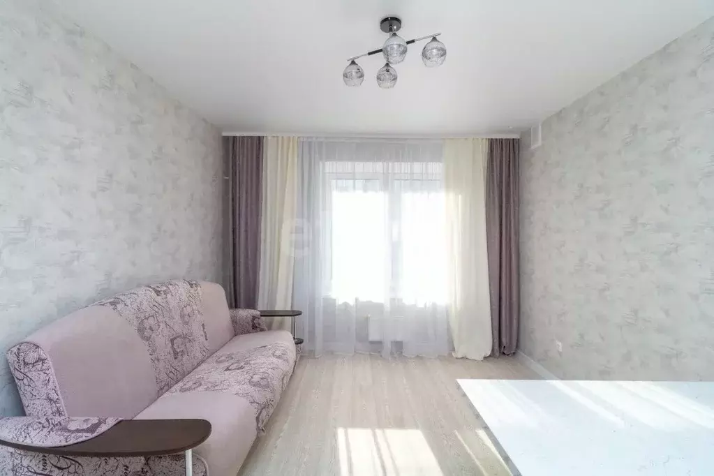 1-к кв. Тюменская область, Тюмень ул. Геннадия Куцева, 5 (40.0 м) - Фото 1